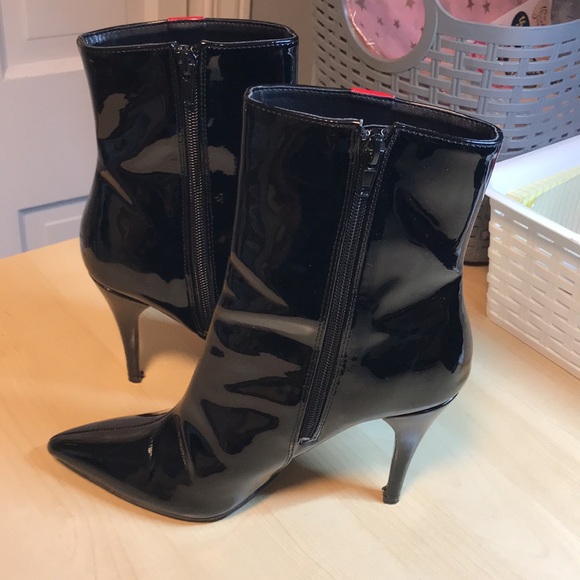 Forever 21 Boots Size 8 - Picture 4 of 10
